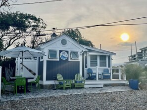 Outdoor dining - ENCHANTING SEASIDE COTTAGE, STEPS TO THE BEACH! (Dennis)
