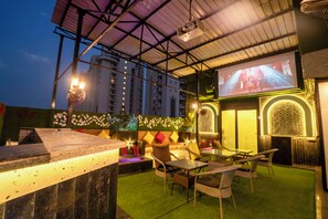 Tranquil Terrace Dubai Suite | Terrace/patio - Orsom Stays Sassy - Sector 42 (Gurugram)