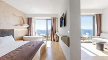 Panoramic Sea View Suite with Bath Tub