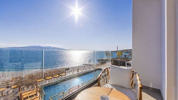 Royal Suite with Sea View and Bath Tub | Vista balcone