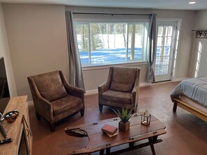 1 bedroom, WiFi, bed sheets - Waterfront In Law Suite on Wolf Pond (Lake Placid)