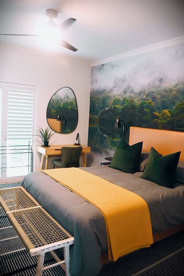 1 bedroom, iron/ironing board, WiFi, bed sheets - Luxe Designer Stellies Studio in Historic Stellenbosch (stellenbosch)