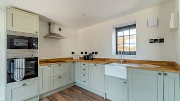 Dishwasher, highchair