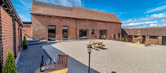 Stable View Barn - UK45938