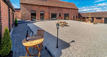 Stable View Barn - UK45938