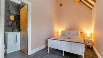 4 habitaciones, wifi gratis y ropa de cama
