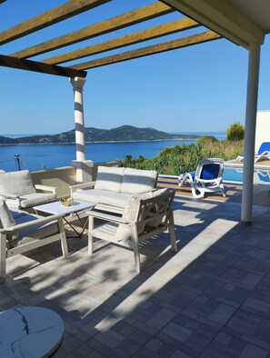 Villa Deluxe, vue mer | Terrasse/Patio