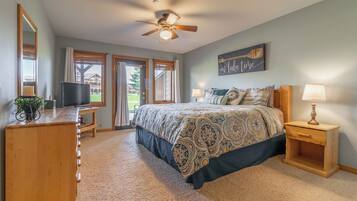 3 bedrooms, iron/ironing board, travel crib, free WiFi