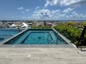 Piscina a l'aire lliure