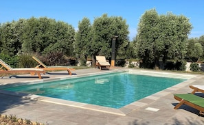 12 piscinas externas