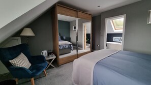 Superior Double Room, 1 Double Bed, Private Bathroom, Garden View | Premium bedding, individually decorated, individually furnished, desk - Causeway Rooms  (Ballymoney)