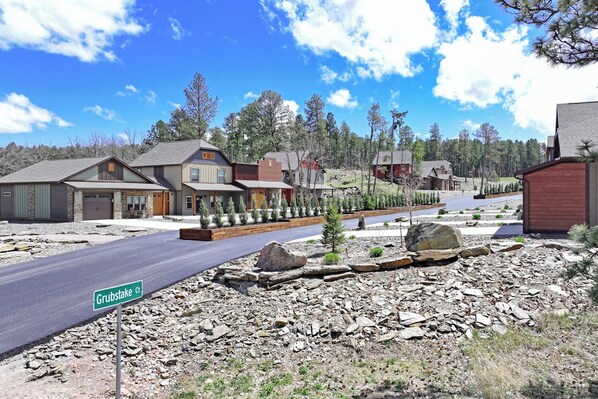 Exterior - Escape to a peaceful country retreat just 8 minutes from iconic Mt. Rushmore. Our modern 2-bedroom home comfortably sleeps six and gives you quick access to the best of the Black Hills, Crazy Horse Memorial, Custer State Park, and the Badlands. (Rockerville)