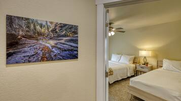 2 bedrooms, iron/ironing board, travel cot, free WiFi