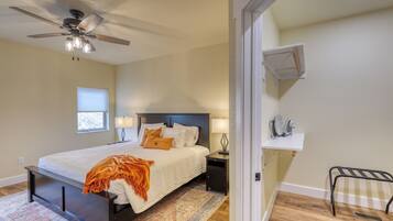 1 bedroom, desk, iron/ironing board, free WiFi