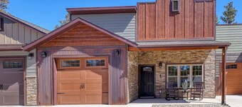 Rockerville Gold Town Lodging #10-Stay in a Wild West Gold Town-15 Minutes from Mt. Rushmore