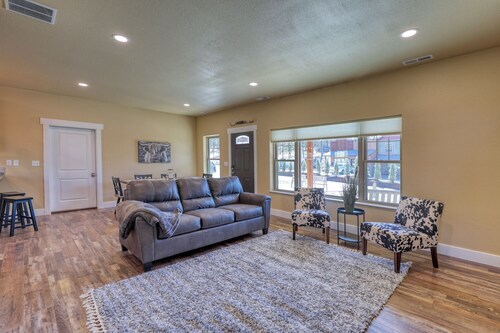 Rockerville Gold Town Lodging #12-This two-bedroom condo is your perfect home base for adventure and relaxation. Just minutes from Mount Rushmore, Crazy Horse Memorial, Custer State Park, Sturgis, and the Badlands.