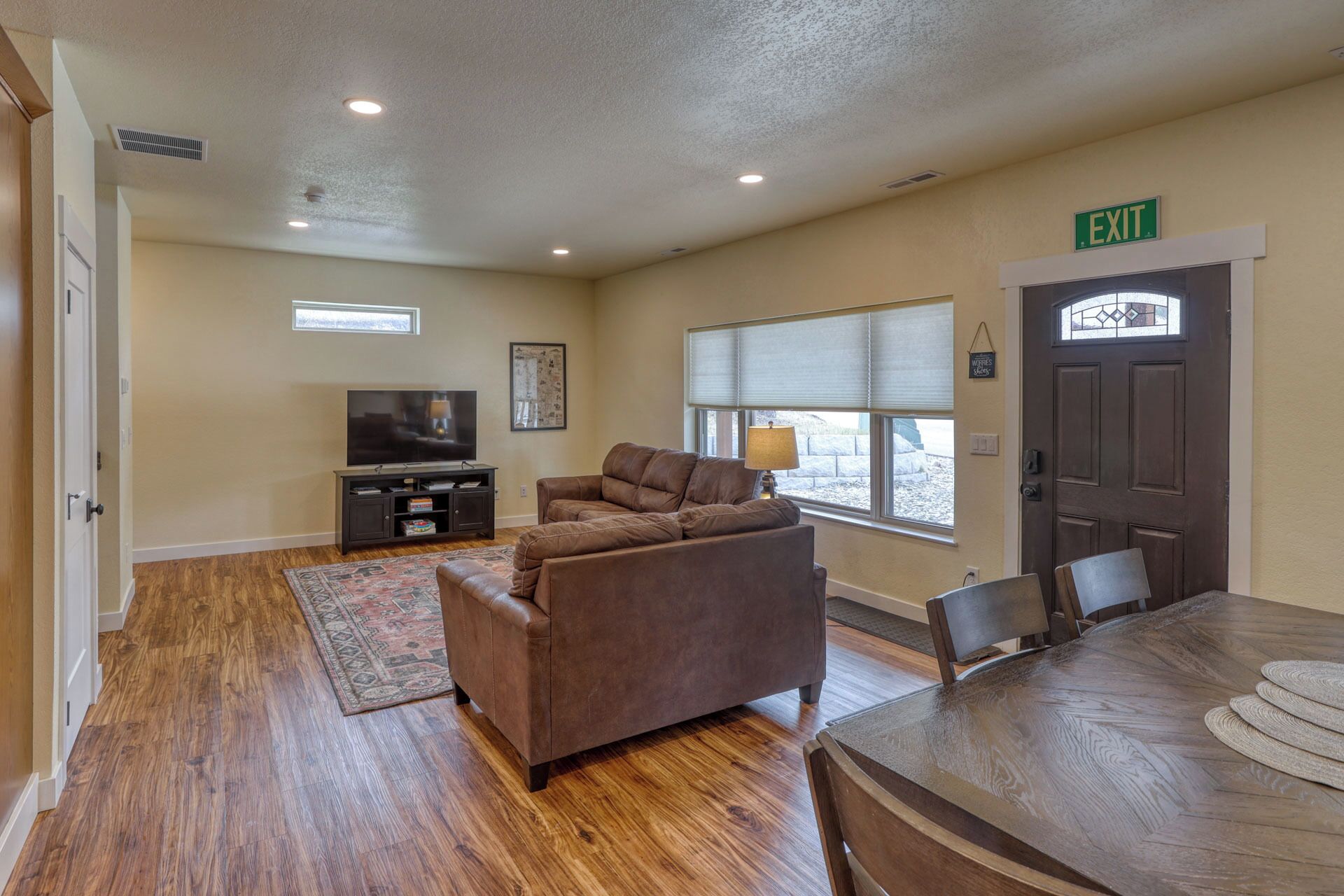 Homestake Haven Hosted By Rockerville Gold Town Lodging-black Hills Base Camp-2 Bedroom, King Suite - Hermosa, SD