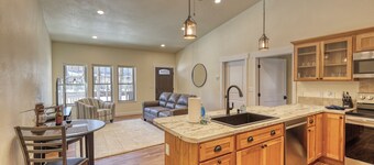 Rockerville Gold Town Lodging #14-"Gold Rush Charm Meets Modern Comfort – Stay in Style! "This one-bedroom condo is your perfect home base for adventure and relaxation. Just minutes from Mount Rushmore, Crazy Horse Memorial, Custer State Park.