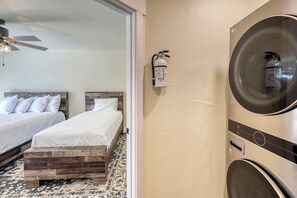 3 bedrooms, iron/ironing board, free WiFi, bed sheets