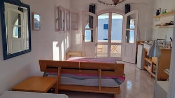 1 bedroom, free WiFi, bed sheets