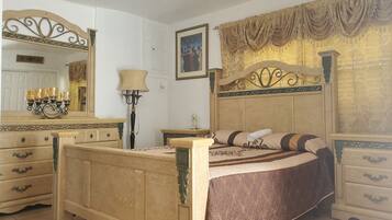 1 bedroom, free WiFi, bed sheets