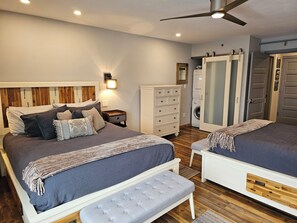 1 bedroom, desk, WiFi, bed sheets