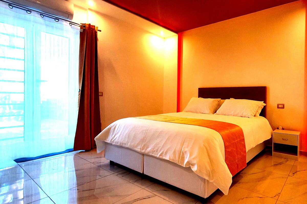 Quarto superior, vista para o jardim | Roupas de cama premium, edredons de pluma