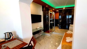 Unclassified image, 5 of 98, button - Ercolano Luxury Suite (Ercolano)