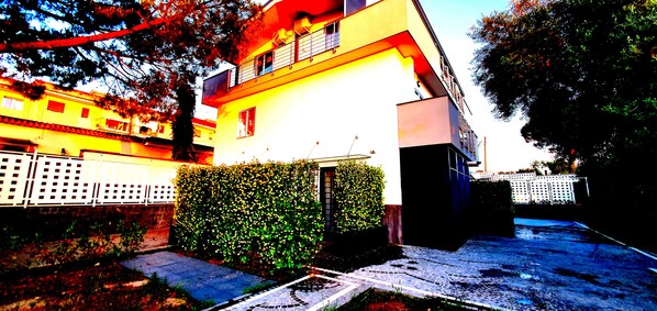 Chambre Supérieure, vue jardin | Terrasse/Patio