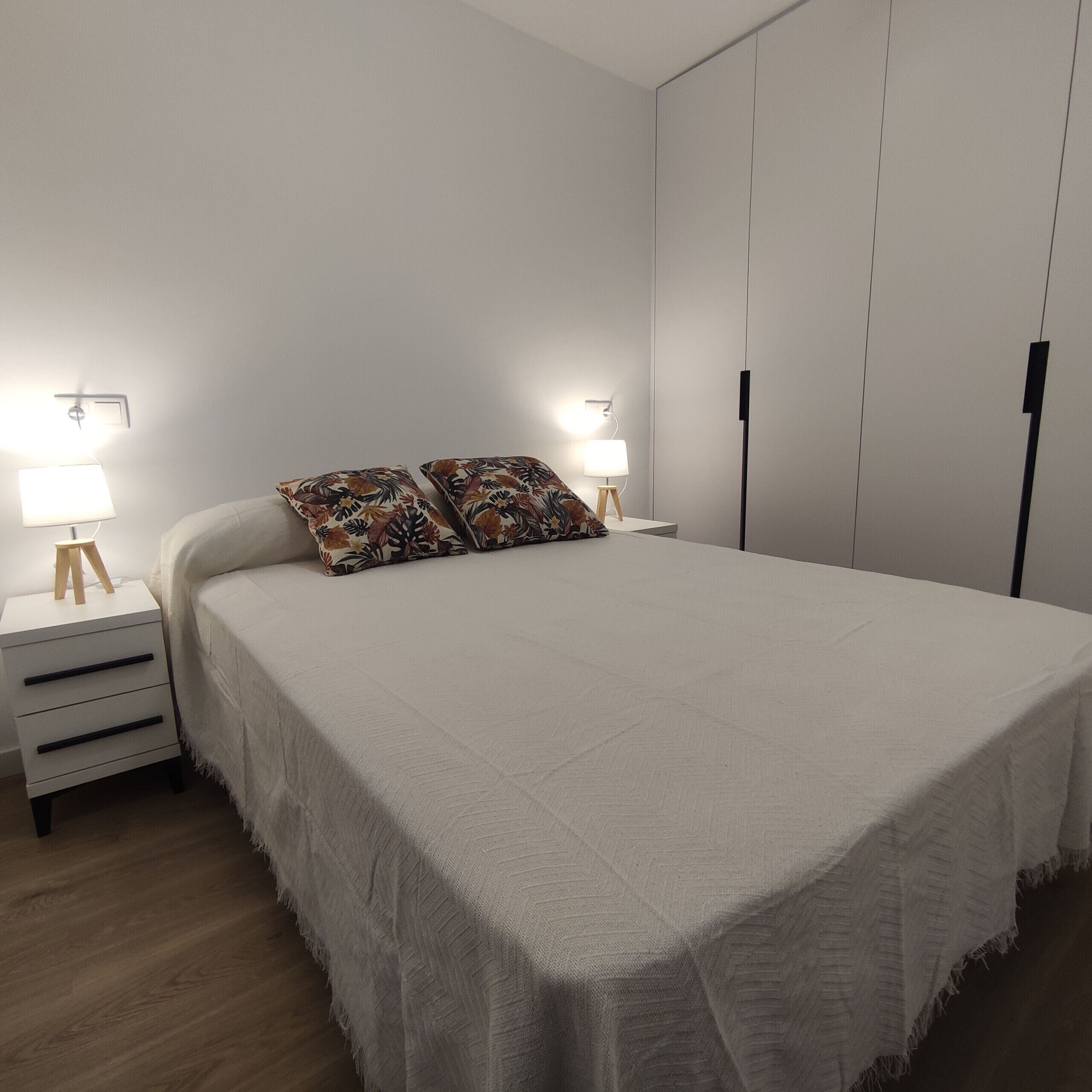 Tabla de planchar con plancha