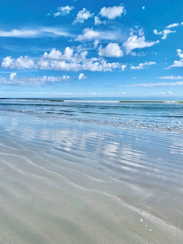 2 Inlet Cove; steps from the dock & pool; 10 min walk to the beach;  EV charger