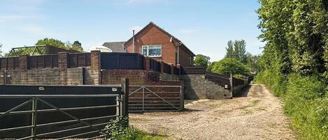 Enceinte de lâhĂ©bergement