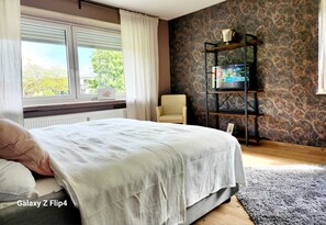 2 bedrooms, iron/ironing board, free WiFi, bed sheets