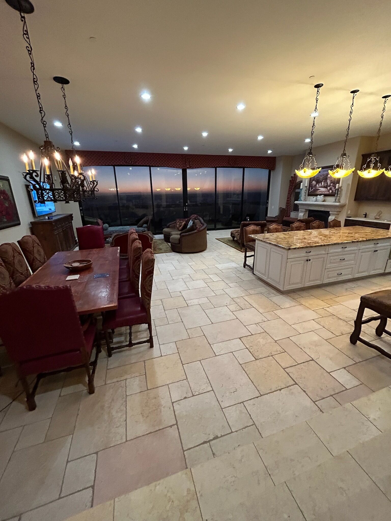 Spectacular 6300 sq ft of Luxury and Fun in a Tuscan Beach Front Home
