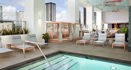 Magnificent Condoat YotelPad Miami
