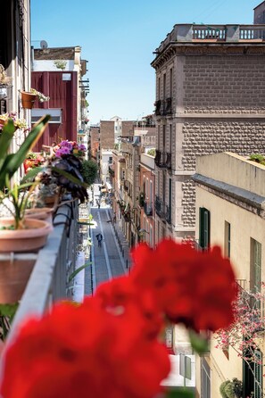 Property grounds - Bright and Quiet Duplex Apartment (Barcelona)