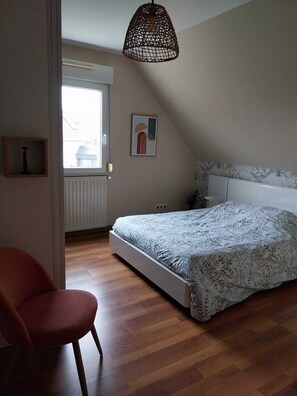 3 Schlafzimmer, Bügeleisen/Bügelbrett, WLAN, Bettwäsche