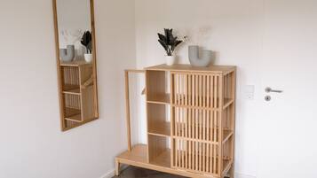 3 soveværelser, skrivebord, strygejern/strygebræt, weekendseng