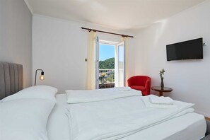 1 chambre, fer et planche à repasser, Wi-Fi gratuit, draps fournis