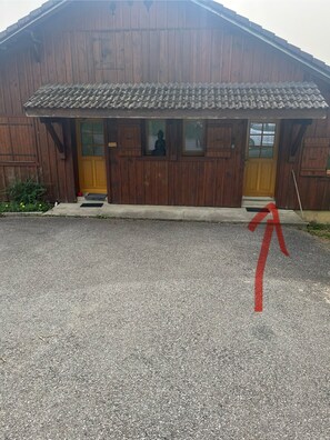 Exterior detail - Joli t 3 à la Montagne (Marignier)
