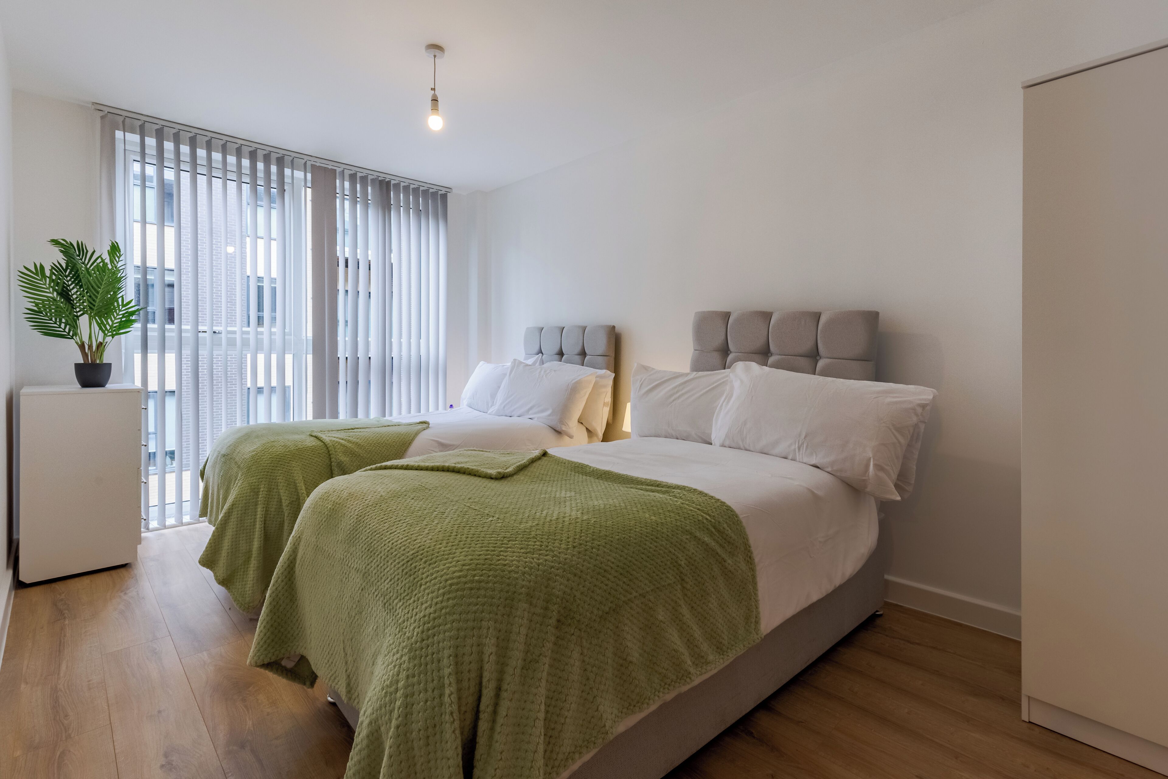 2 chambres, fer et planche à repasser, Wi-Fi, draps fournis