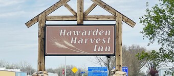 Hawarden Harvest Inn