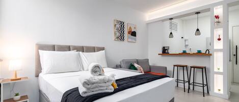 Iron/ironing board, travel crib, free WiFi, bed sheets