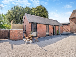 Exterior - Fountain Front Barn - UK45937 (Corley)