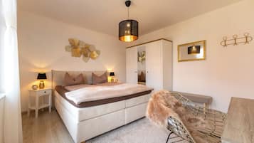 2 bedrooms, WiFi, bed sheets