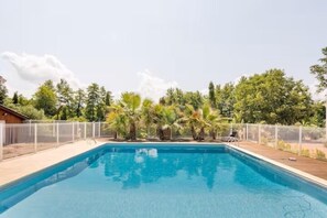 Sæsonbestemt udendørs pool