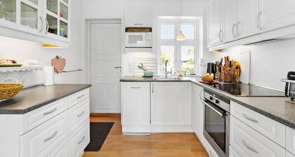 Schönes Haus mit 1 Schlafzimmer in.