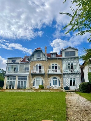 Exterior - Magnificent T3 with panoramic seafront view (Arcachon)