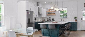 Stylish Chattanooga Retreat Minutes to Downtown