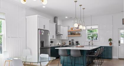 Stylish Chattanooga Retreat Minutes to Downtown